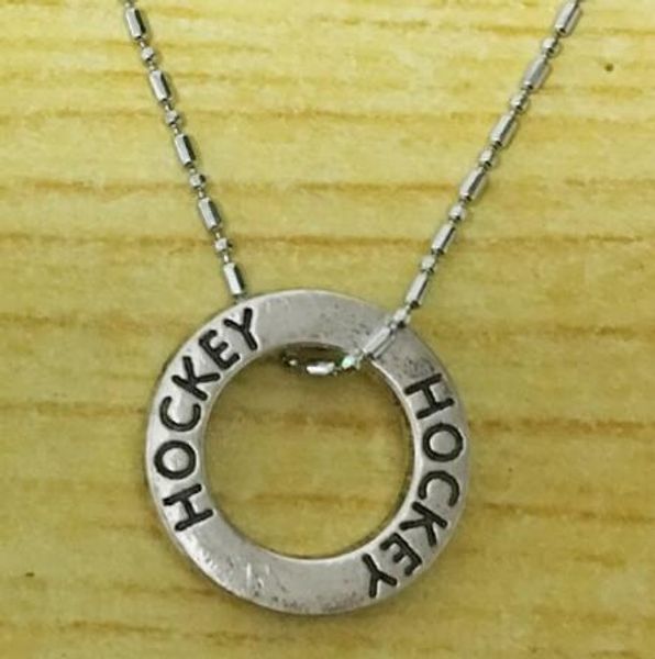 

10pc/lot pendant necklace 2 styles hockey mom necklace girls ice hockey pendant necklace jewelry for antie,mom,grandma, Silver