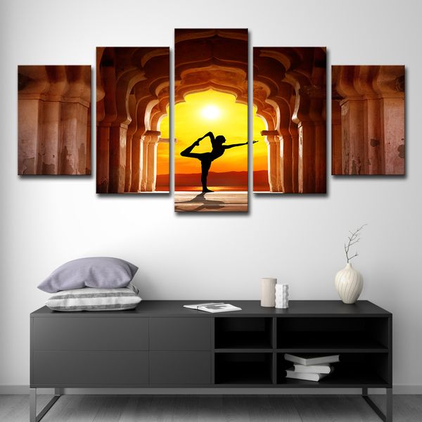 Grosshandel Moderne Leinwand Wandkunst Poster Room Decor Hd Gedruckt 5 Panel Bilder Yoga Fitness Twilight Hall Malerei Von Print Art Canvas 16 41 Auf