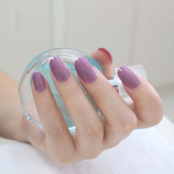 

24pcs new design candy oval decorative fake nails long round section purple brown l765, Red;gold