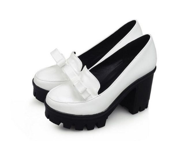 

send 2018 spring and autumn thick bottom high heel round head shallow mouth waterproof table coarse heel women's shoes, Black