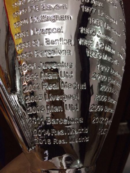 

горячие продажи 2018 Лиги чемпионов большой трофей 45 см футбольные болельщики для коллекции металла серебряный цвет слова с Мадридом