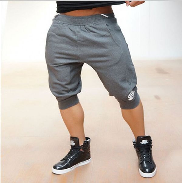 

the latest version of body engineers and fitness shorts mens shorts slim thin section breathable m -xxl, White;black
