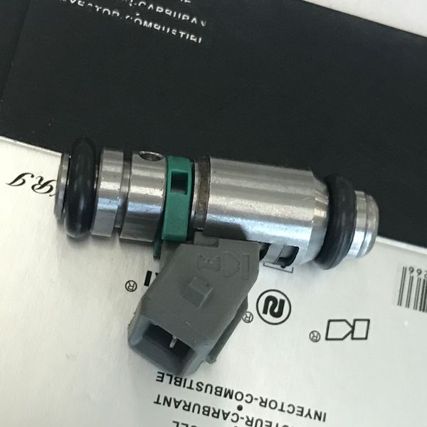 

iwp042 injector renault avantime 20i t 16v 01> espace 20i 16v 98> laguna 20i 16v