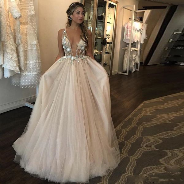 

романтические свадебные платья слоновой кости сексуальная глубокий v-образным вырезом тюль boho vestido de novia бисероплетение летние сваде, White