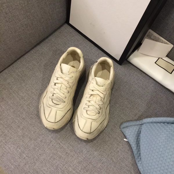 

(Wite Box)Skidproof И Толстым Дном Досуг Спортивная Обувь Ретро Папа Обувь Rhyton Кожа Sneaker Ра