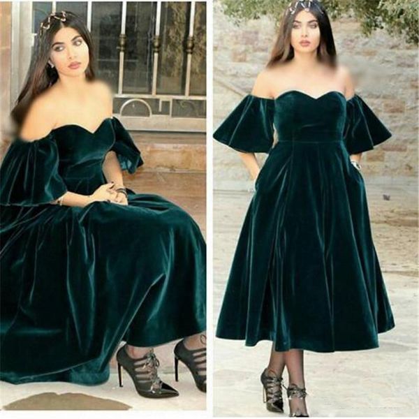 Abiti da ballo in velluto verde scuro Abiti da sera maniche corte lunghezza tè Plus Size Off The Shoulder Abito da cerimonia formale economico