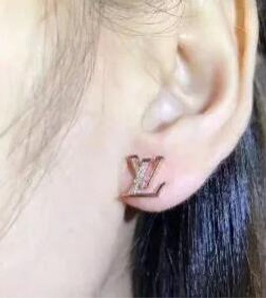 

Europe and America Hotsale 18K White Gold Plated AAA Earrings Studs for Girls Women for Party Wedding Nice Valentine's Day Gift 339