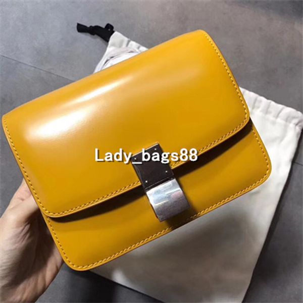 purses designed by flight attendants