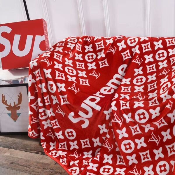 

Red tide brand flannel blanket 150 * 200cm comfortable new children adult universal sofa blanket nap bed office blanket