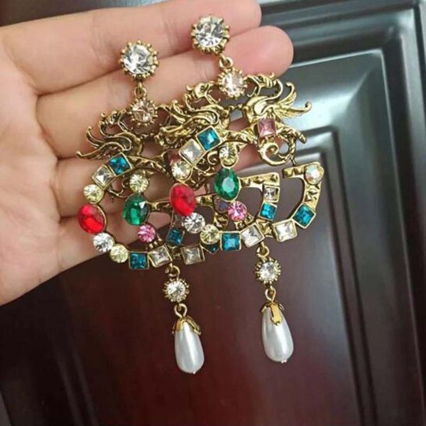 

Оптовая Чешский Мода Красочные Кристалл Письма Серьги Waterdrop Жемчужина Мотаться С