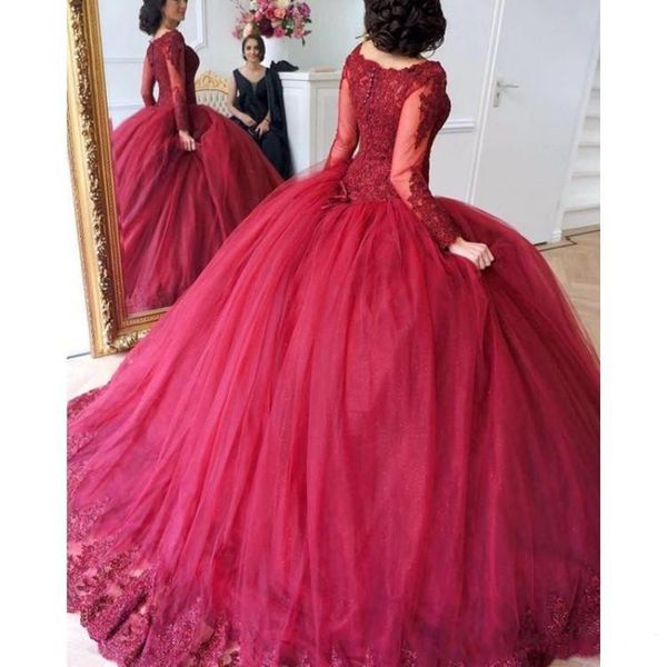 

Dark Red 2019 Ball Gown Quinceanera Dresses Long Sleeves Lace Applique Tiered Tulle Sweet 16 Dresses Prom Dresses vestidos de quinceanera