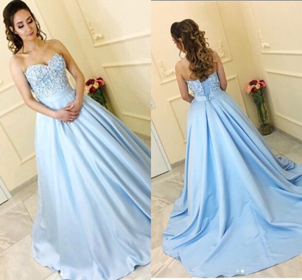 abito elegante azzurro