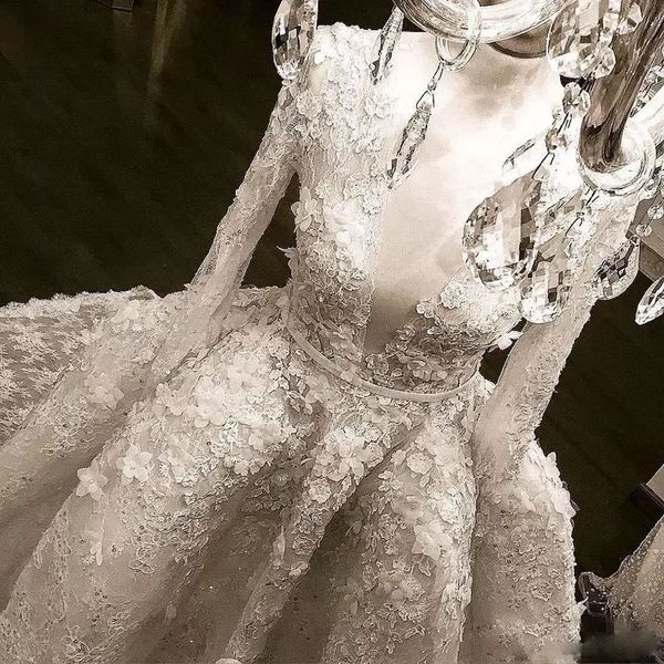 Wunderschöne Spitzen-Couture-Brautkleider, sexy, tiefer V-Ausschnitt, Pailletten, perlenbesetzte Spitzenapplikationen, Hochzeitskleid, glamouröses Luxus-Brautkleid mit langen Ärmeln