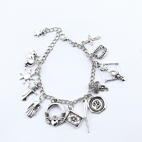 

2018 new arrival buffy the vampire slayer charm bracelet cross vampire fangs zinc alloy charm bracelet dropshipping, Golden;silver