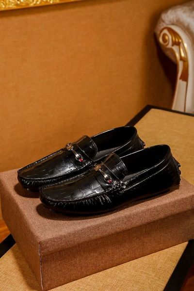 

Genuine Leather Four seasons shoes casual shoes 2039 guan Men Dress Shoes BOOTS LOAFERS DRIVERS BUCKLES SNEAKERS SANDALS
