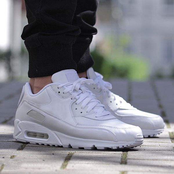 

Men neaker hoe cla ic 90 men and women running hoe black red white port trainer oft cu hion urface breathable port hoe 36 46