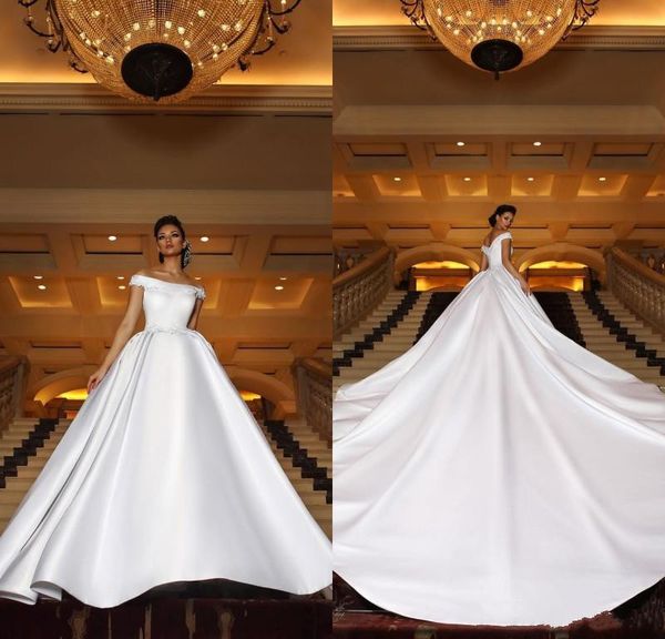 

arabic 2019 new gorgeous satin off the shoulder wedding dresses long train lace appliques plus size bridal gowns dresses custom made, White