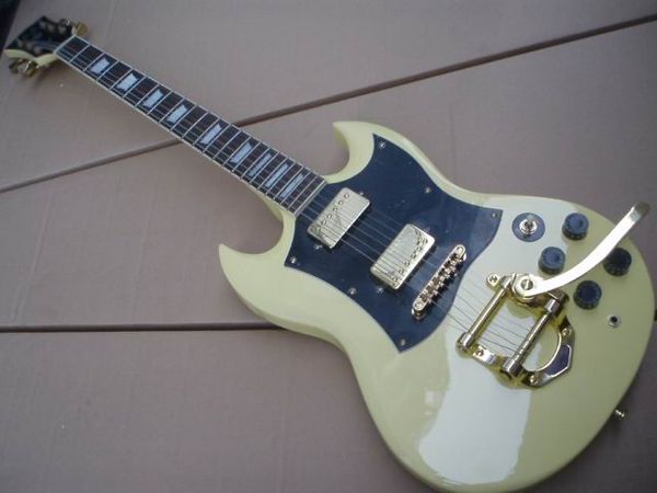 

wholesale new arrival cibson sg electric guitar with bigs bridge in cream 100610-02