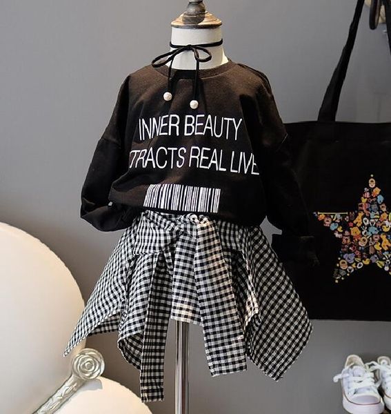 

2018 осень мода корейский boutique девушки наряды с длинным рукавом футболка + юбки 2pcs дети наборы дети костюм детей одежды детская одежда, White