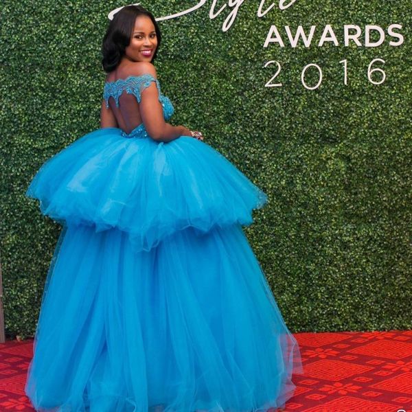 

glamorous tiered ball gown evening dresses crystal beads off shoulder lace appliques fluffy tulle quinceanera dress light blue 2018 prom dre, Blue;red