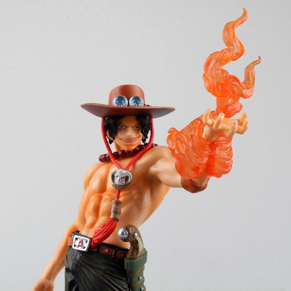 

игрушка подарок новый подарок аниме пират морских наград b награда es огонь кулак es в штучной упаковке ручной модели