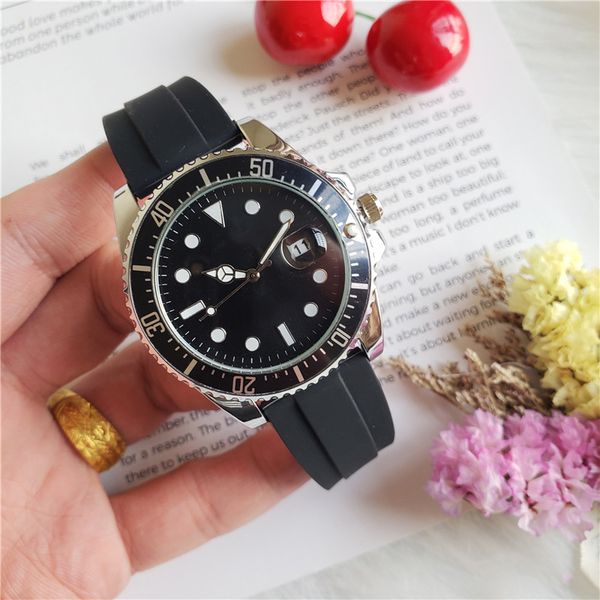 

2018 Luxury Brand Men's 40mm Rubber Bracelet 116660 DWELLER Quartz Business Casual SEA mens Watch