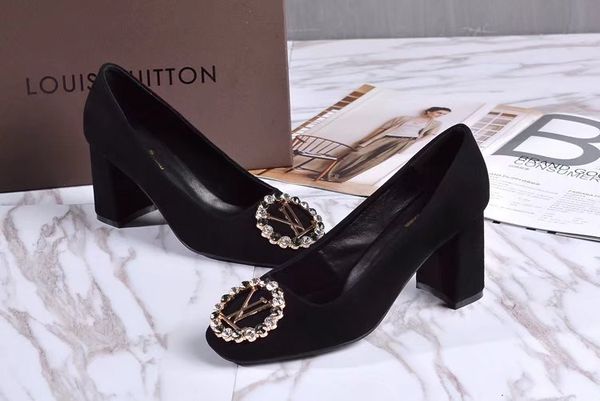 

2018 Мода женщины черный новый с алмазной пряжкой один каблук 7.5 см женщины высокие