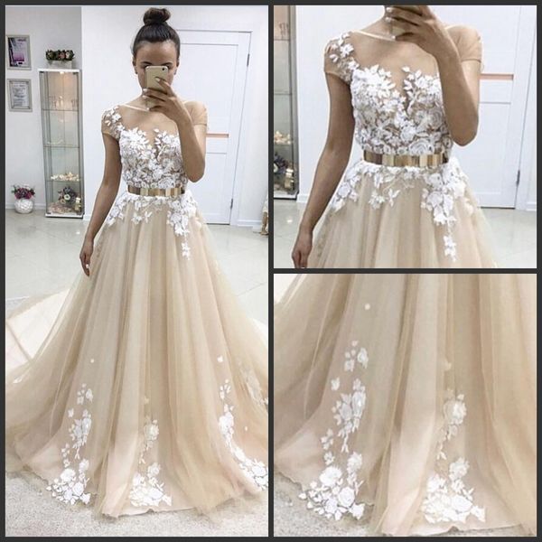 

tulle ball gown floor length champagne with white evening dresses illusion neckline cap sleeves lace appliqued skirt and bodice prom dress, Black;red