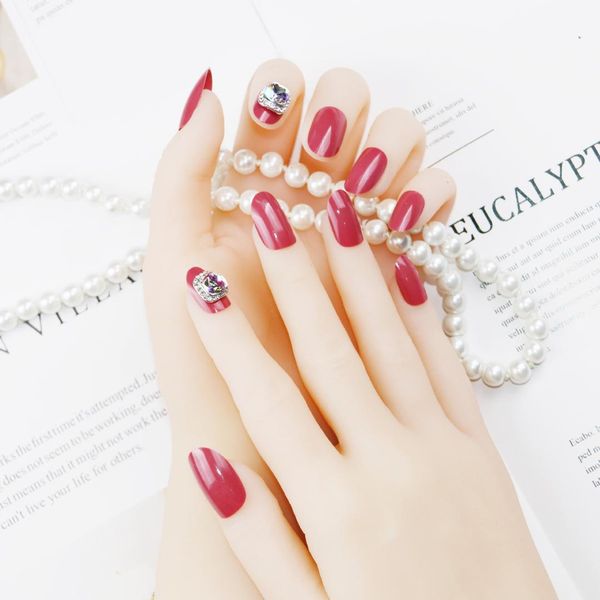 

japanese and korean style nail chip fashion lasting soft sister wearing fake nail patch bean paste gemstone, Red;gold