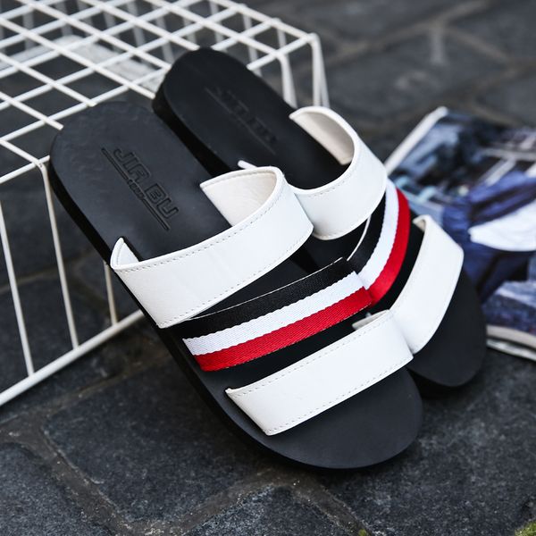 

2018 new brand designer slippers faux fur burgundy slide slippers ladies indoor white black red sandals outdoor beach sandals