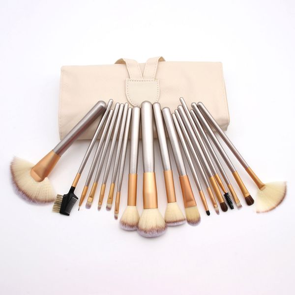 18 pezzi / set Pennelli per trucco professionale Champagne Manico in legno dorato Pennelli per trucco di lusso Set Beauty Maker Pincel Strumenti maquiagem Migliore qualità