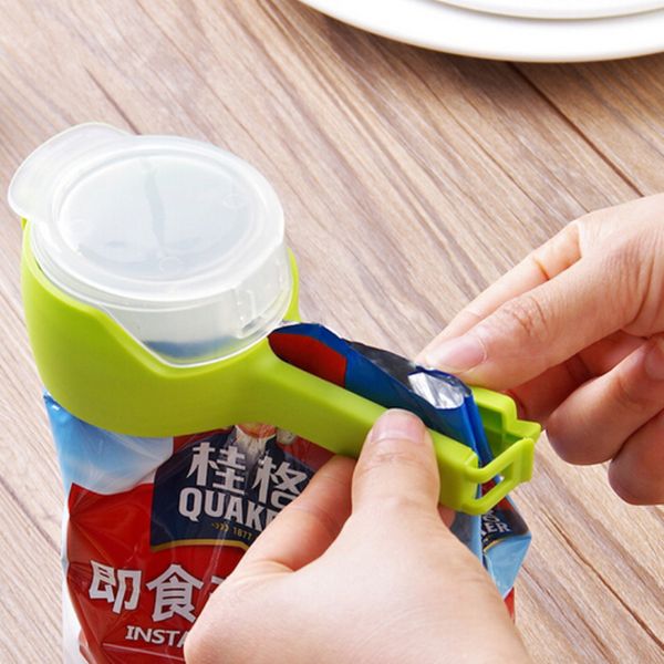 

Seal Pour Food Storage Bag Clip Snack Sealing Clip Fresh Keeping Sealer Clamp Plastic Helper Food Saver Travel Kitchen Gadgets