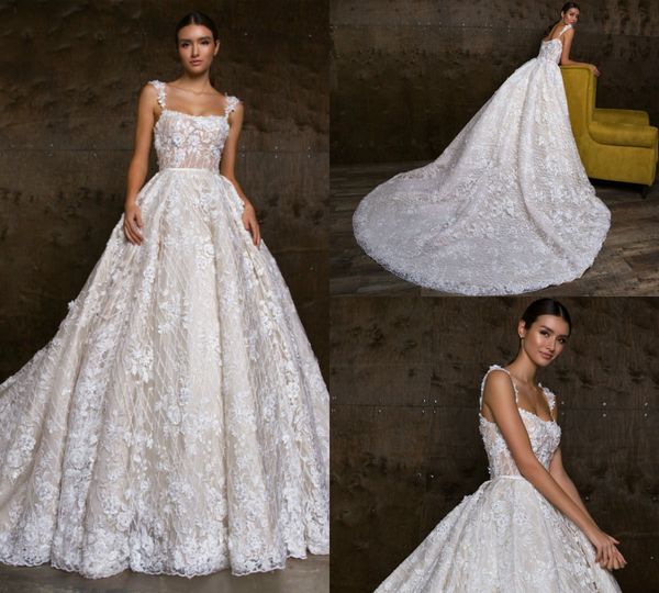 Design de cristal Vestidos De Casamento De Luxo Rendas 3D Apliques Florais Quadrado Pescoço Sweep Train País Vestidos de Noiva Sem Mangas Plus Size robe de