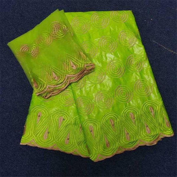 

2018 new design african bazin riche fabrics with 2yards lace 2018 latest style bazin riche getzner embroidered fabric with beads, Black;white