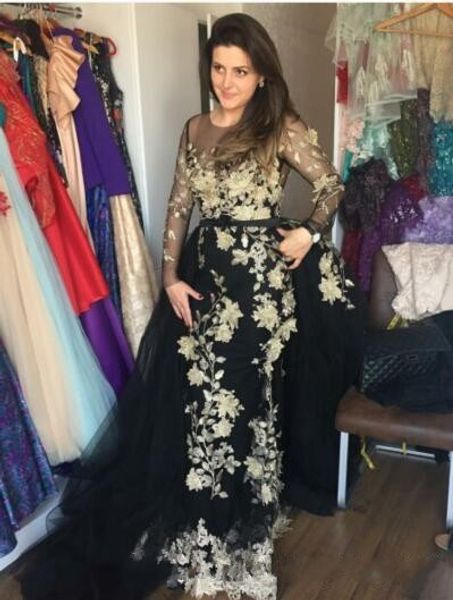 

Charming Black Tulle Evening Dresses with Appliques Crew Neck Long Sleeves Court Train Custom Made Prom Gowns