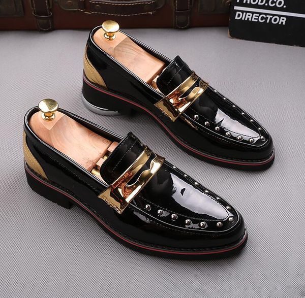 New Men Ptent couro genuíno Designer Luxo Rivet Mens Loafer calçados casuais Preto Wedding italiano e Prom Shoes Men