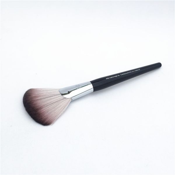 PRO Featherweight Fan Brush # 92 - Cabelo macio para pó ou Shimmer Finish - Beleza Makeup Brush Blender