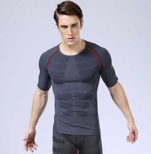 t shirt moulant homme sport