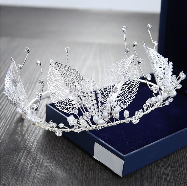 Neue Braut Hochzeit Krone Ornament Geburtstag gebacken Diamant Bohrer Kleiderbügel Schmuck koreanische Hochzeit Foto passend