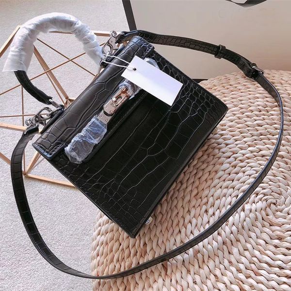 

Classic Women Polished Leather Handbags Metallic Lock Ladies Clutch Flap Bag Crocodile Pattern Toolbox Shoulder Crossbody Bags
