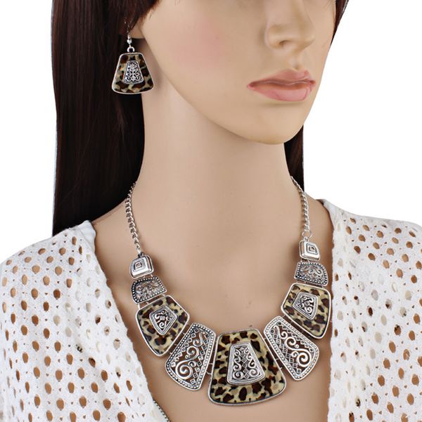 

f&u new fashion bohemia design vintage metal rhinestone deco. braided link chain necklace beautifuf for women, Silver