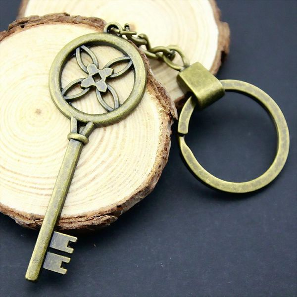 

6 pieces key chain women key rings fashion keychains for men key 68x25mm, Slivery;golden