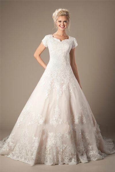 Abiti da sposa modesti principessa con applicazioni in pizzo vintage champagne con maniche ad aletta Abiti da sposa di lusso Abiti da sposa lds di alta qualità