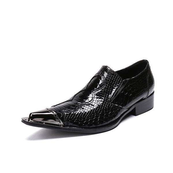 Homens de Moda de Nova patente Qualidade Sapatos de couro preto de couro macio Man Wingtip vestido sapatos Shoes