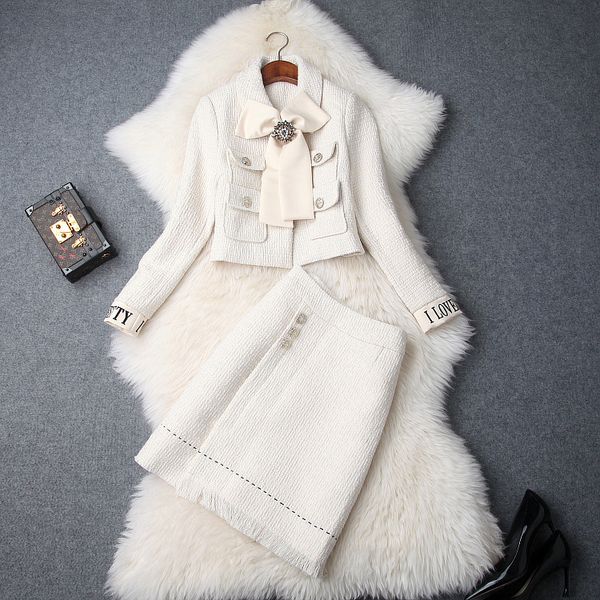 

european and american women's 2018 winter clothing new bowknot long sleeve coat + fashion skirt tweed suit, White