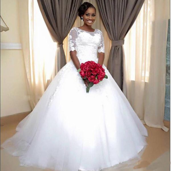 

African 2018 Newest Ball Gown Lace Wedding Dresses lace-up Scoop Appliques Bridal Dress Arabic Wedding Gowns