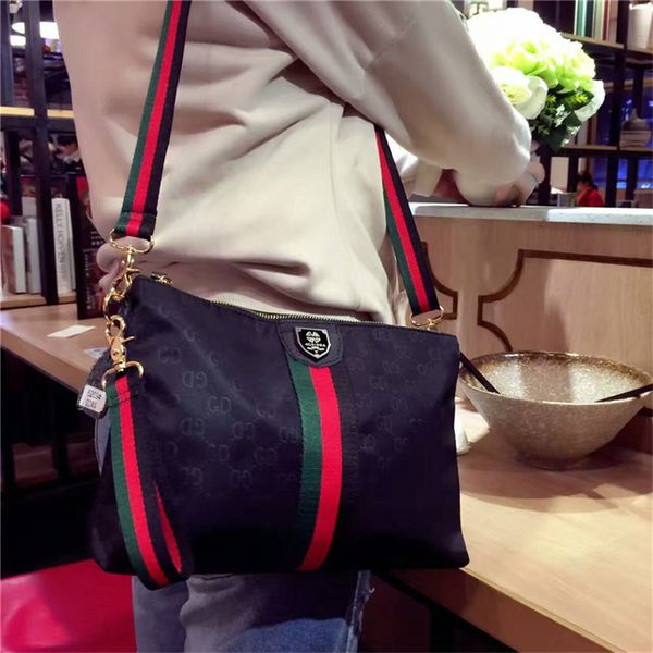

Shoulder Bags Women Fashion Handbags Strap Striped Zipper Bag New Soft Nylon Shoulder Messenger Bags High Quality Female Leisure Bag