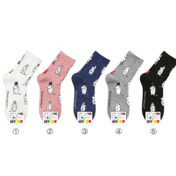 

2018 mumin moomin corta vento pantoufles d'ete femme momine winter warm foot cover female cute cotton street hip hop white sox, Black;white