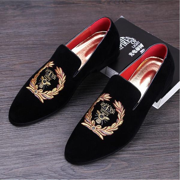 

2018 новый стиль роскошные мужчины Slipony квартиры обувь ретро Bee традиция вышивка бездельник Chaussure Hombreman Повседневная обувь для вождения S1