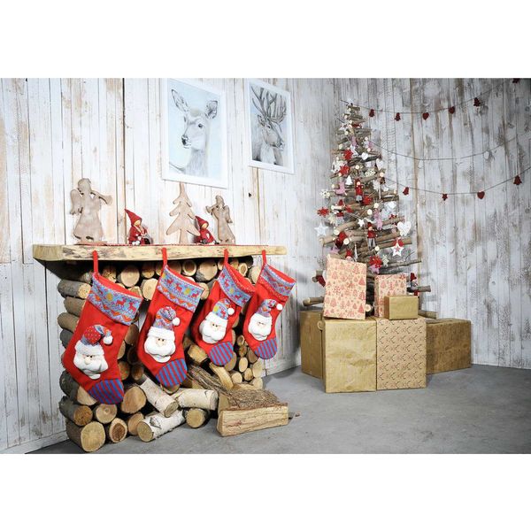 Aile Xmas Party Fotoğraf Arka Plan Baskılı Şömine Kırmızı Çorap Presents Dekore Noel Ağacı Geyik Çerçeveleri Ahşap Duvar Arka Planında